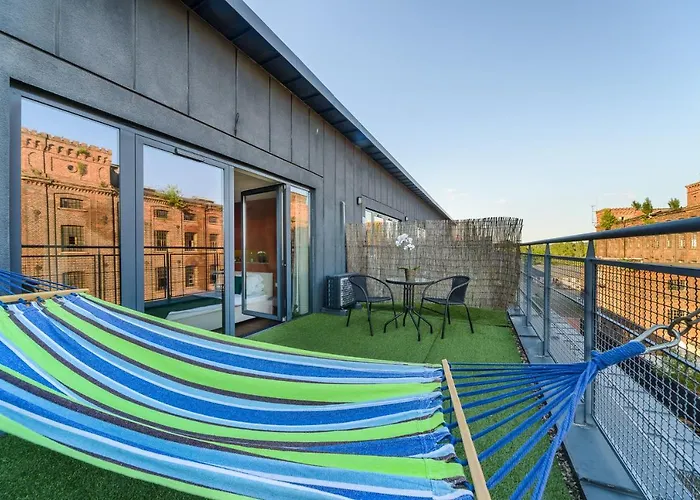 Lumina Luxury 2-Level Apart Near Skwer