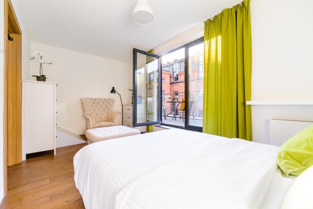 Lumina Luxury 2-level Near Skwer Apartment