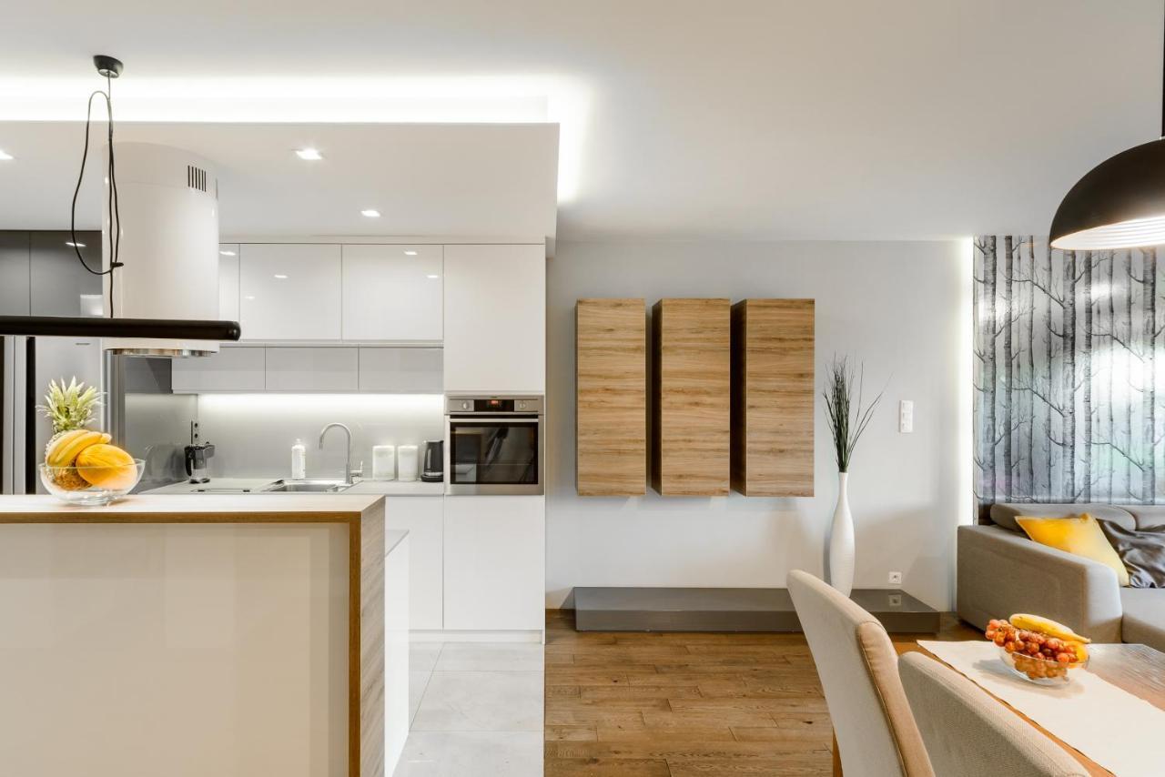 Apartment Lumina Luxury 2-level Near Skwer *